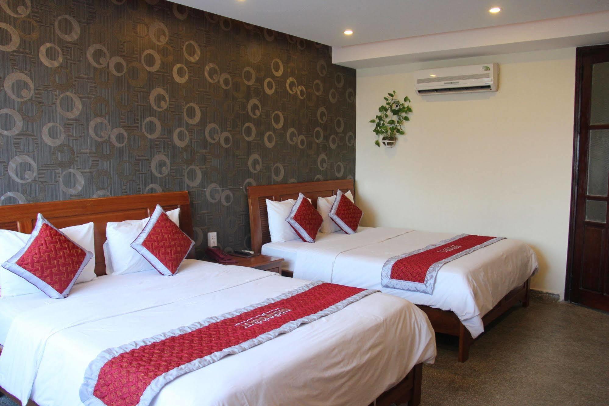 Trung Duong Da Nang Beach Hotel ภายนอก รูปภาพ